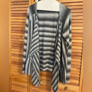 Wrap sweater with sleeves, L, EUC